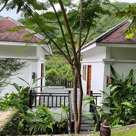 Hotel Le Grand Muang Pakbèng Exterior foto